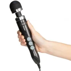 Doxy Number 3 Slim Magic Wand Black 8 Doxy Number 3 Slim Magic Wand Black -Par Sexleketøy butikk 22337 doxy number 3 slim wand black hand 01 q100