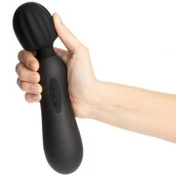 Sinful Midi Magic Wand Vibrator -Par Sexleketøy butikk 22500 sinful midi magic wand hand 02 q100