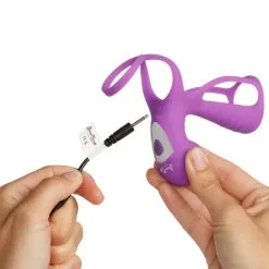 BeauMents Twosome Fun Vibrerende Penisring 14 BeauMents Twosome Fun Vibrerende Penisring -Par Sexleketøy butikk 22616 beauments twosome fun penis vibrator 07 hand q100