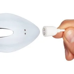 Sinful Sweet Sensations Lyseblå Fjernstyrt Klitorisvibrator 18 Sinful Sweet Sensations Lyseblå Fjernstyrt Klitorisvibrator -Par Sexleketøy butikk 26921 sinful sweet sensations light blue remote controlled clitoral vibrator 52 hand q100