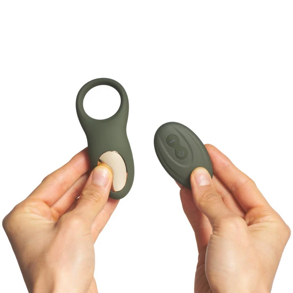 Sinful Love Buzz Militærgrønn Fjernstyrt Par Ring 6 Sinful Love Buzz Militærgrønn Fjernstyrt Par Ring - Bilde 6