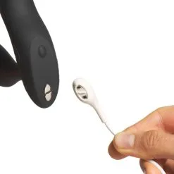 We-Vibe Vector+ App-kontrollert Vibrerende Prostatamassasjeapparat 16 We-Vibe Vector+ App-kontrollert Vibrerende Prostatamassasjeapparat -Par Sexleketøy butikk 27573 we vibe vector app controlled vibrating prostate massager 51 hand q100