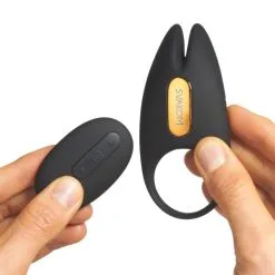 Svakom Winni 2 Fjernstyrt Penisring -Par Sexleketøy butikk 27678 svakom winni 2 remote controlled cock ring 51 hand q100