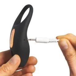 Svakom Winni 2 Fjernstyrt Penisring -Par Sexleketøy butikk 27678 svakom winni 2 remote controlled cock ring 52 hand q100